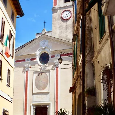 Ferienhaus Casa Celestine In Via Orsini Liguria Italy Sleeps 5 *