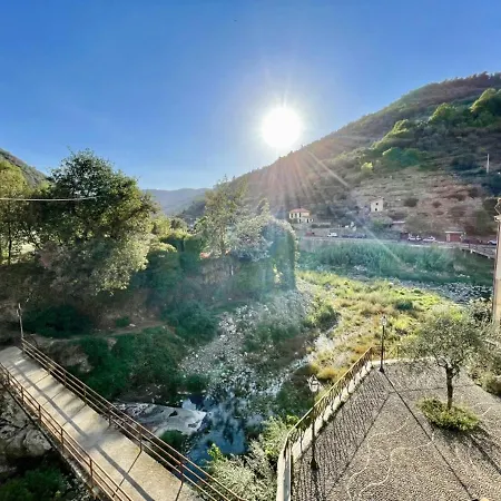 Casa Celestine In Via Orsini Liguria Italy Sleeps 5 Σπίτι διακοπών Isolabona
