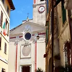 بيت للعطل Casa Celestine In Via Orsini Liguria Italy Sleeps 5 *