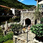 別荘 Casa Celestine In Via Orsini Liguria Italy Sleeps 5 *