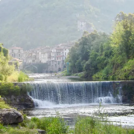 Casa Celestine In Via Orsini Liguria Italy Sleeps 5 Isolabona