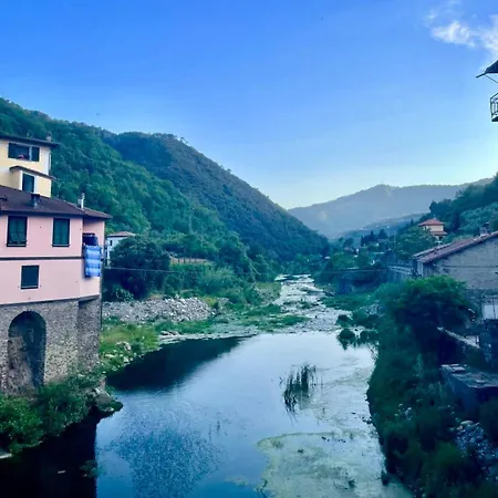 Casa Celestine In Via Orsini Liguria Italy Sleeps 5 *