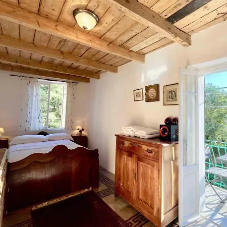 Casa Celestine In Via Orsini Liguria Italy Sleeps 5 *