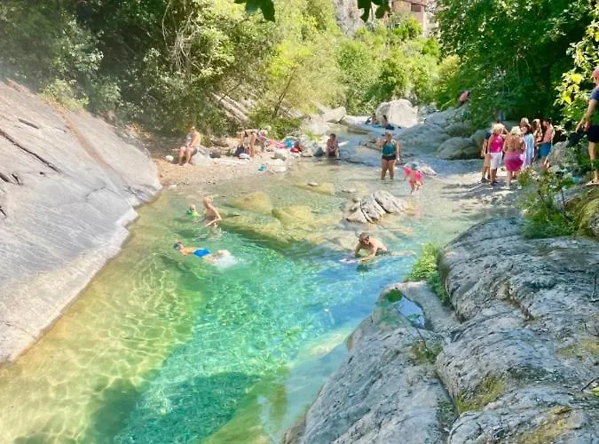 Casa Celestine In Via Orsini Liguria Italy Sleeps 5 * Isolabona