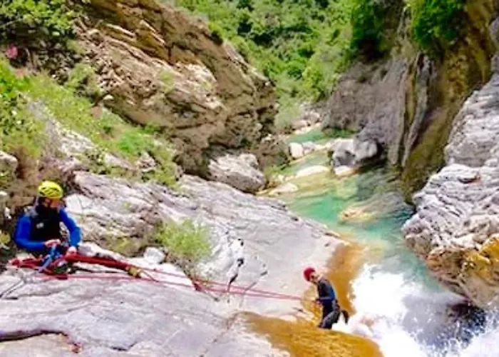 Feriehus Casa Celestine In Via Orsini Liguria Italy Sleeps 5 Isolabona