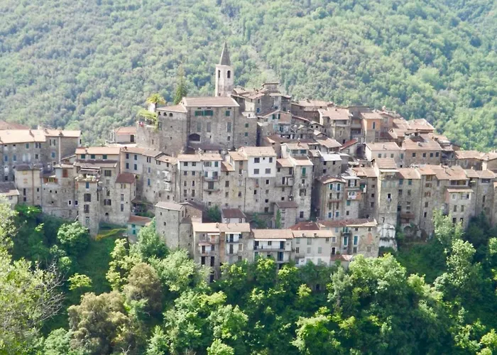 Casa Celestine In Via Orsini Liguria Italy Sleeps 5