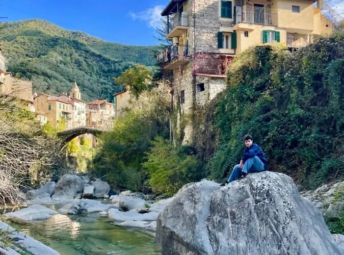 Feriehus Casa Celestine In Via Orsini Liguria Italy Sleeps 5 *