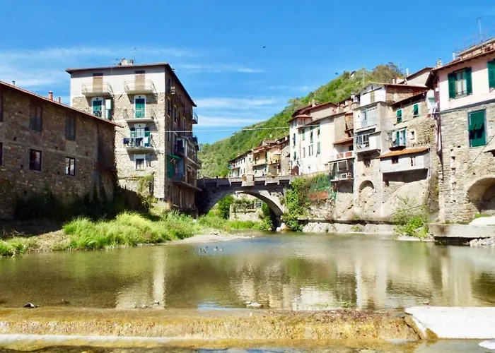 Casa Celestine In Via Orsini Liguria Italy Sleeps 5