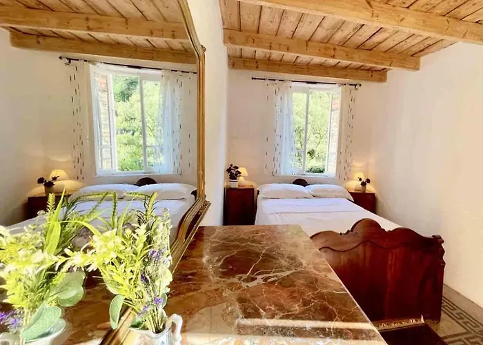 Casa Celestine In Via Orsini Liguria Italy Sleeps 5 Isolabona