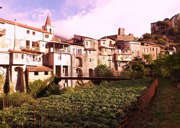 Casa Celestine In Via Orsini Liguria Italy Sleeps 5 *